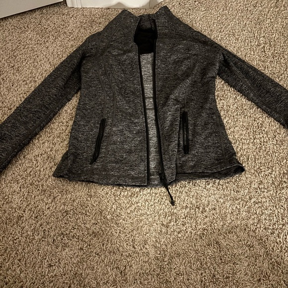Lulu define jacket - Picture 2 of 3